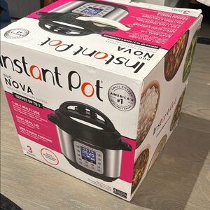 Duo Nova Multi-Use Pressure Cooker - Black and Silver